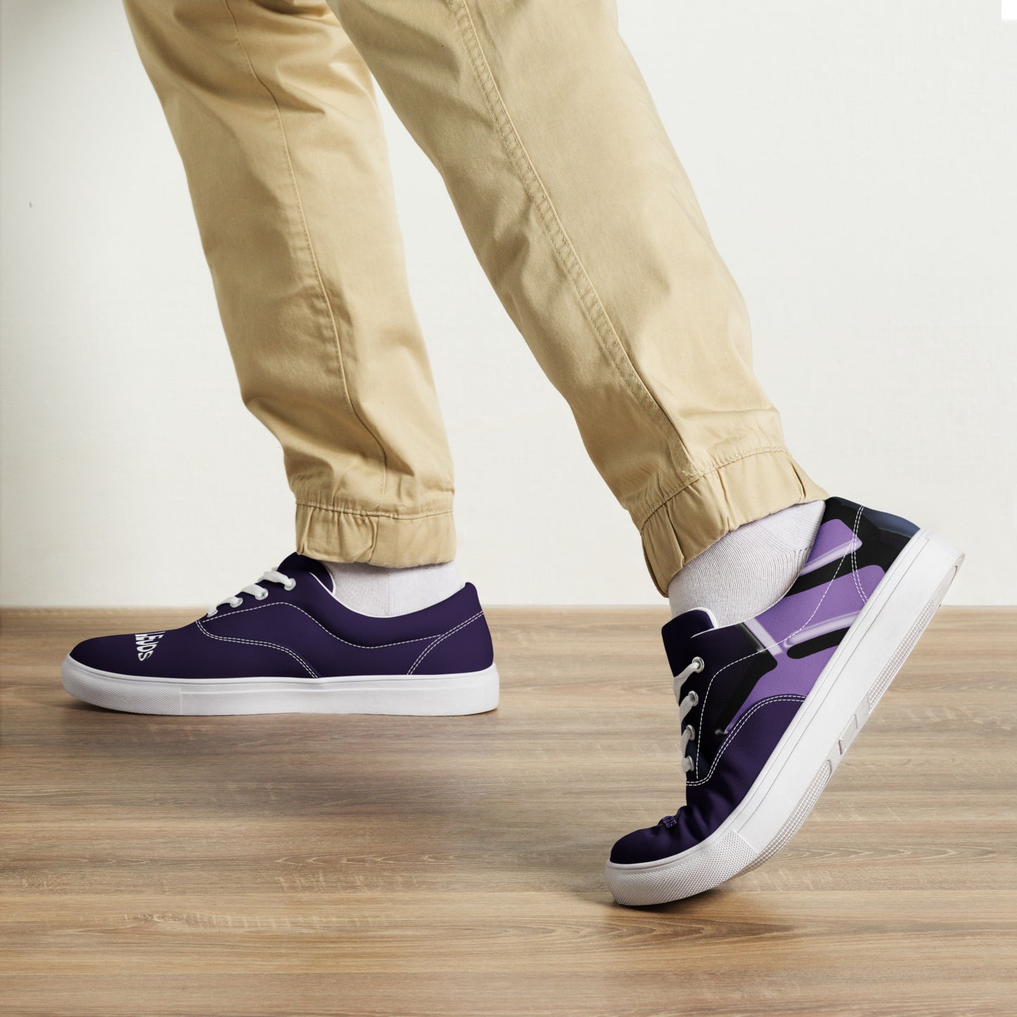 Men’s lace-up canvas shoes